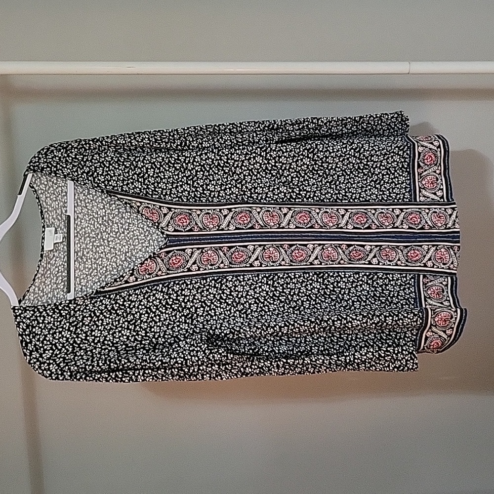 Stunning, flowy, and feminine J. Jill Blouse, size 1X